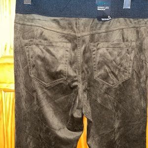 INC stretchy olive green soft faux suede  material skinny leg reg fit size 6